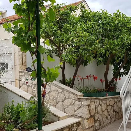 Hvar 15378a * Hvar Town