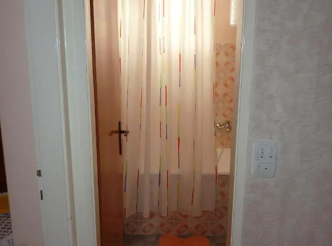 Hvar 15378a Apartment *